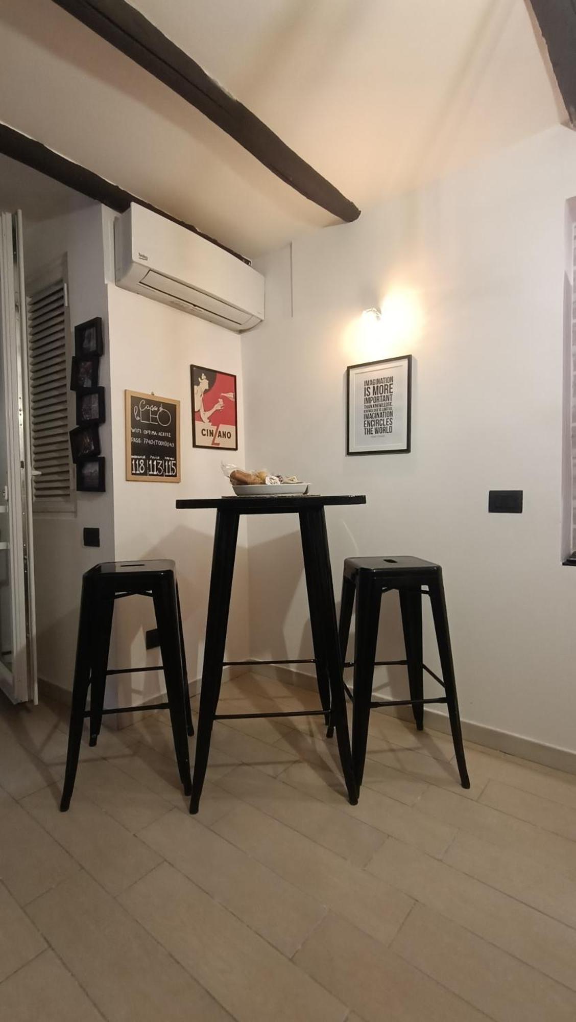 La Casa Di Leo Apartment Naples Luaran gambar